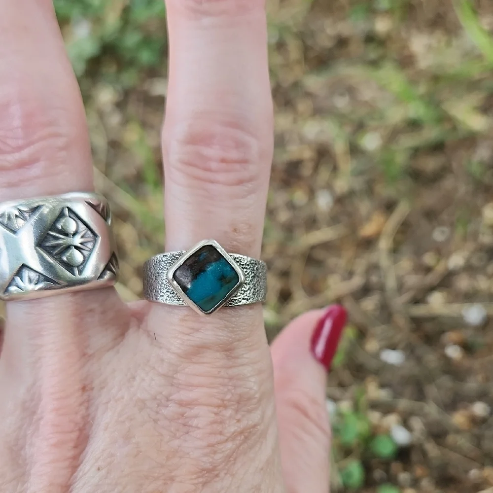 Bisbee Turquoise Ring - Picture 2 of 4